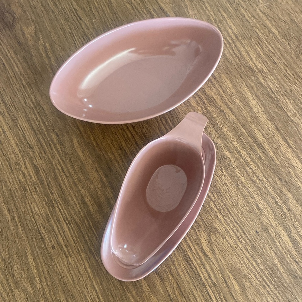 MELMAC DINNERWARE STETSON CORP GRAVY BOAT AND PLATE AND OVAL BOWL